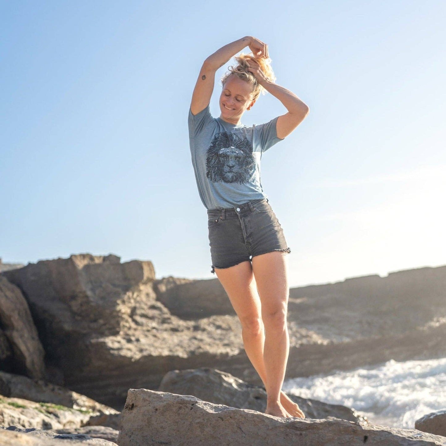 Headband Lion T Shirt: Denim Blue